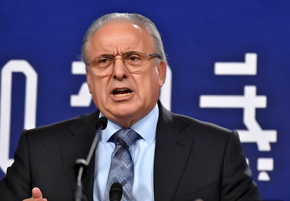 西甲震动！皇马主席弗洛伦蒂诺炮轰巴塞罗那裁判不公及联盟偏袒